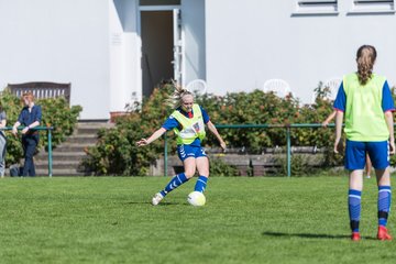 Bild 13 - B-Juniorinnen VfL Pinneberg - HSV : Ergebnis: 1:4